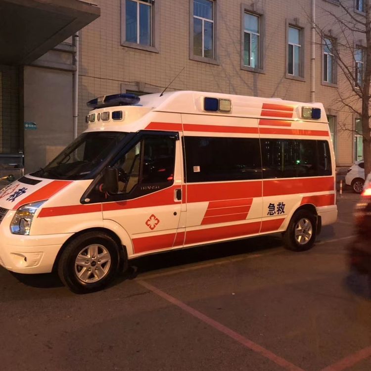 永修夜间租赁救护车护送病人转院：安全转运的 8 大核心注意事项
